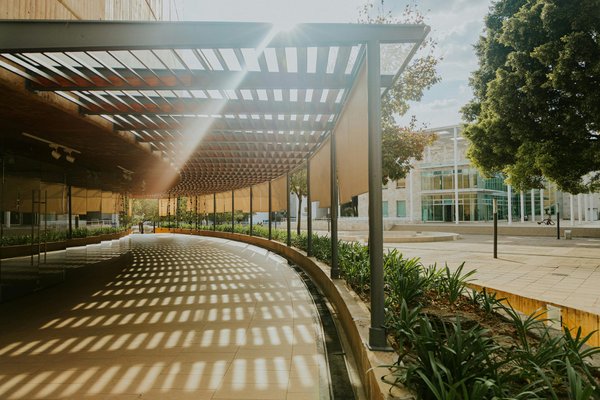 Les clés de l'imposition d'une pergola bioclimatique en France